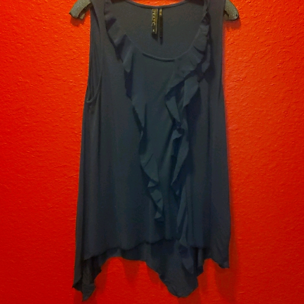 Sleeveless flowy blouse
